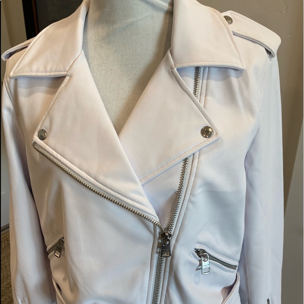 NWT Calvin Klein White Moto Jacket Faux Leather With Silver Accents Size Large